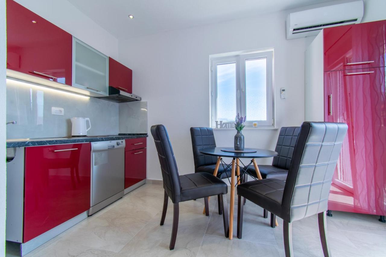 Apartmani Lavanda Centar Makarska Kültér fotó
