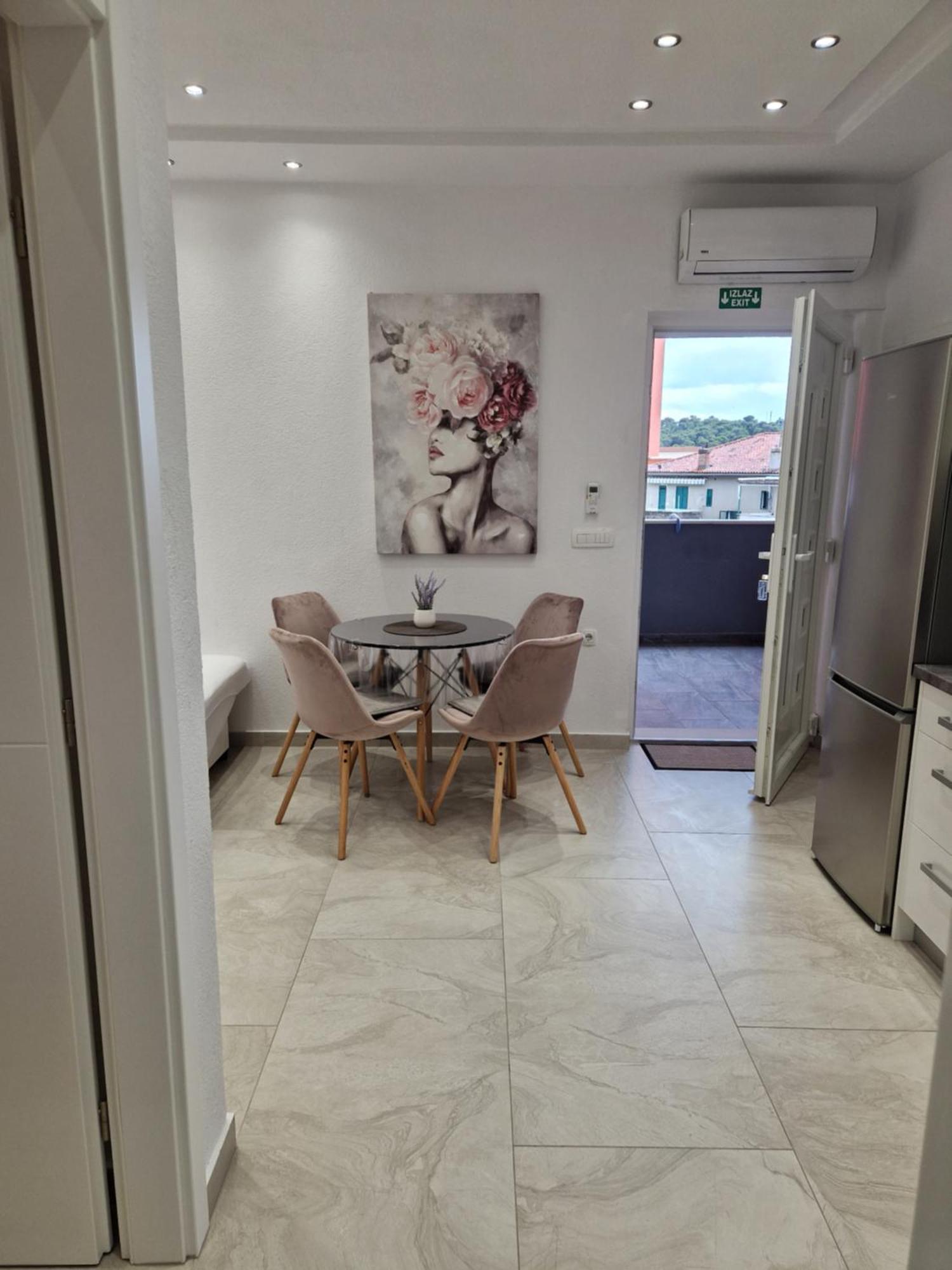 Apartmani Lavanda Centar Makarska Kültér fotó